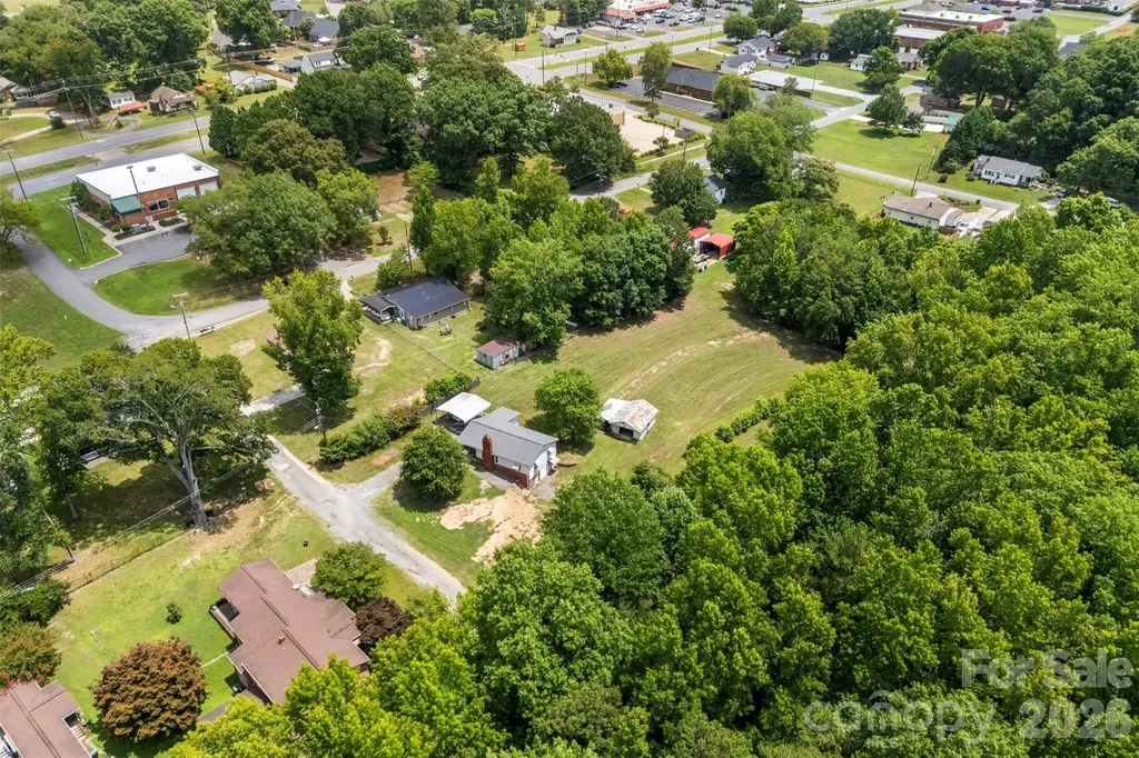 1302 W Gold Street Extension Kings Mountain NC 28086