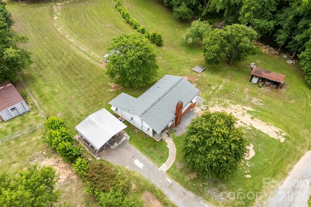 1302 W Gold Street Extension Kings Mountain NC 28086
