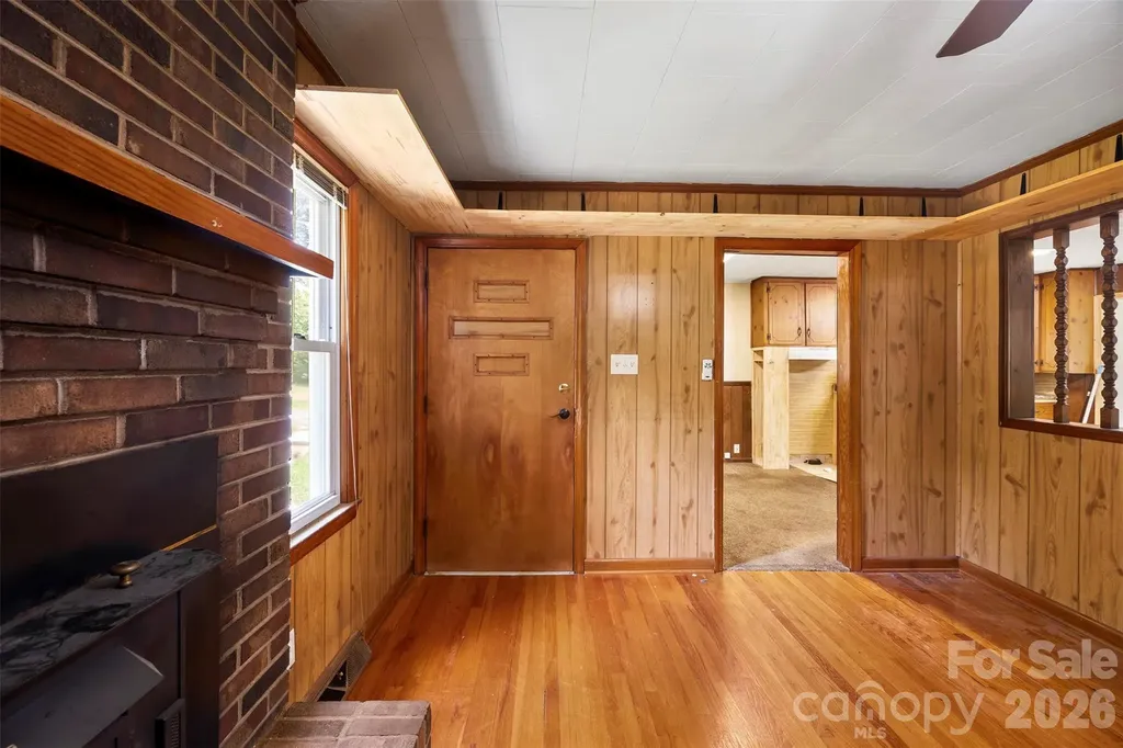 1302 W Gold Street Extension Kings Mountain NC 28086