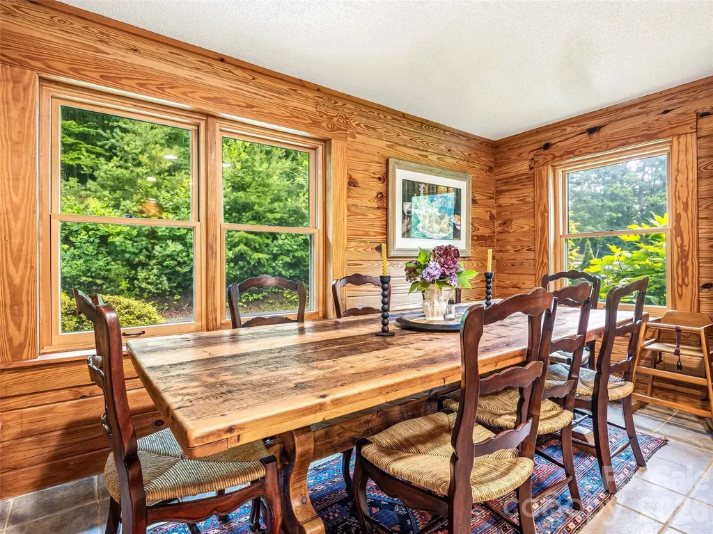 280 Laurel Creek Cedar Mountain NC 28718