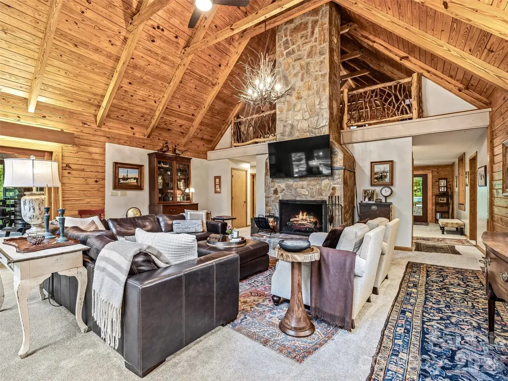 280 Laurel Creek Cedar Mountain NC 28718