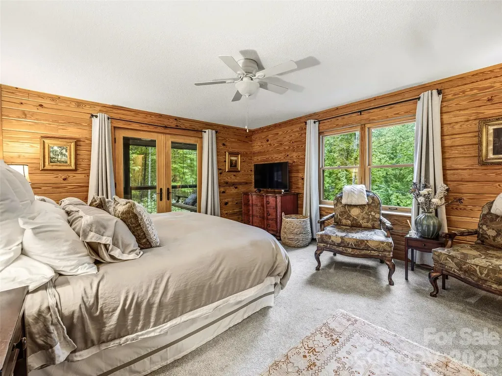 280 Laurel Creek Cedar Mountain NC 28718