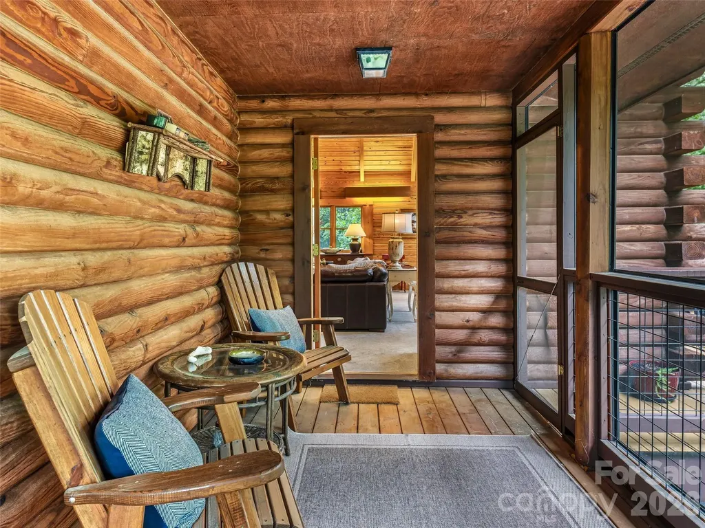 280 Laurel Creek Cedar Mountain NC 28718