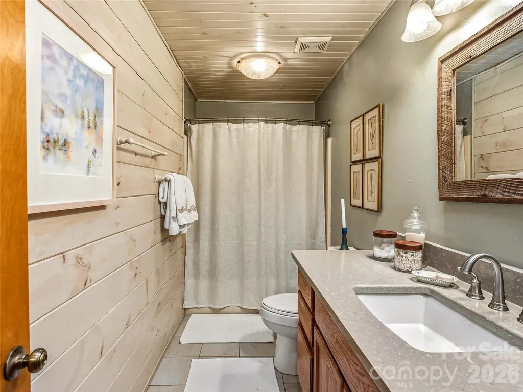 280 Laurel Creek Cedar Mountain NC 28718
