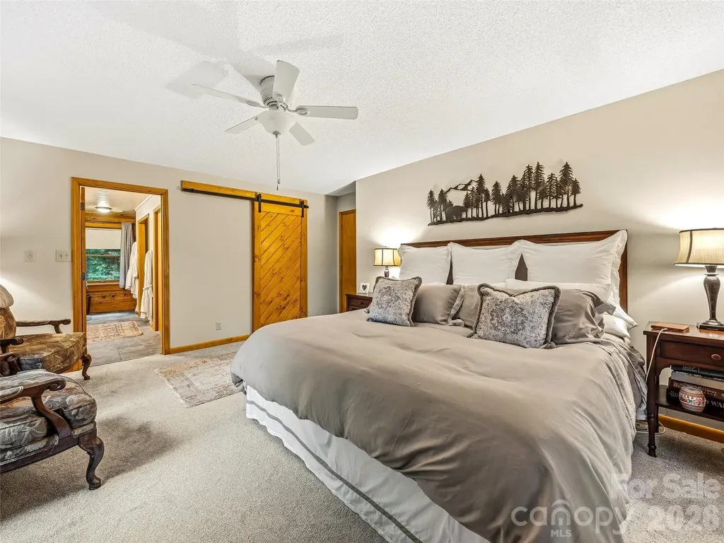 280 Laurel Creek Cedar Mountain NC 28718