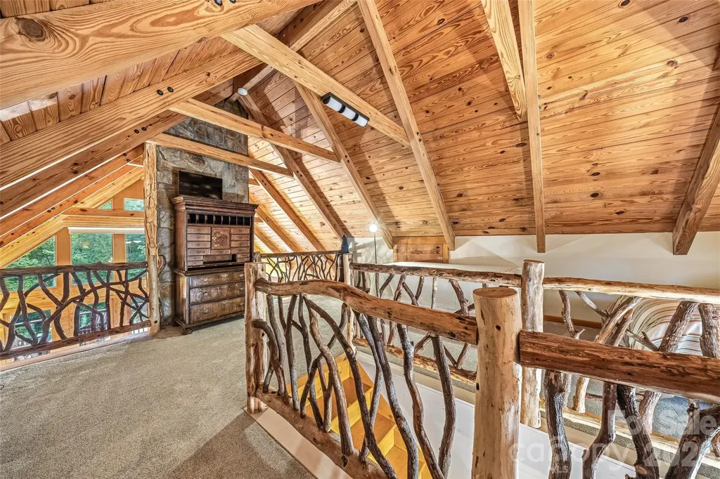 280 Laurel Creek Cedar Mountain NC 28718
