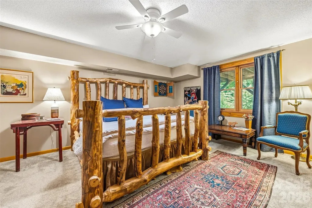 280 Laurel Creek Cedar Mountain NC 28718