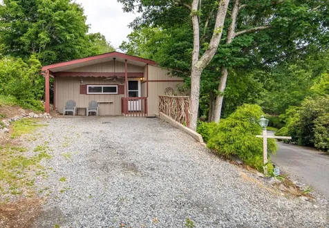 335 Snowshoe Loop Newland NC 28657