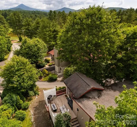 335 Snowshoe Loop Newland NC 28657