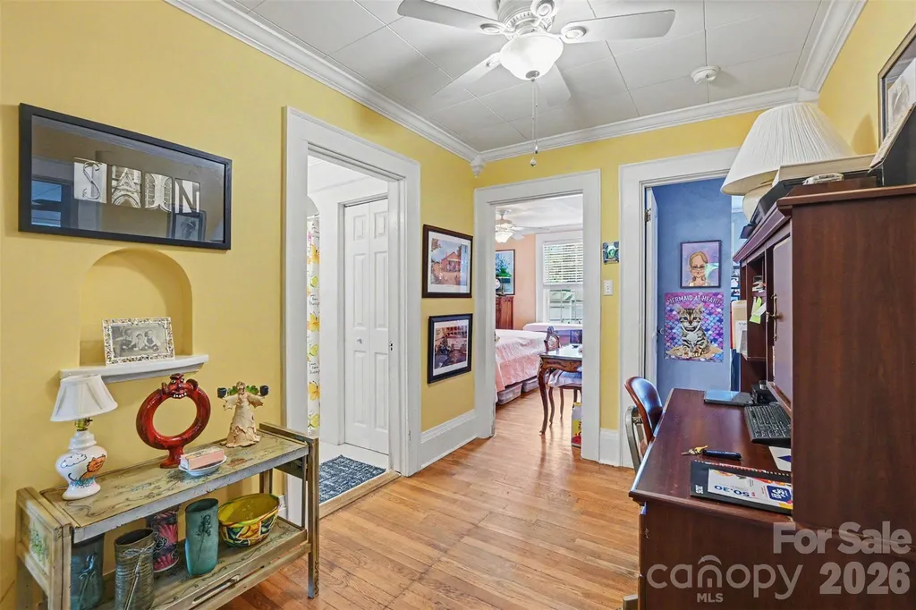 806 S Main Avenue Newton NC 28658