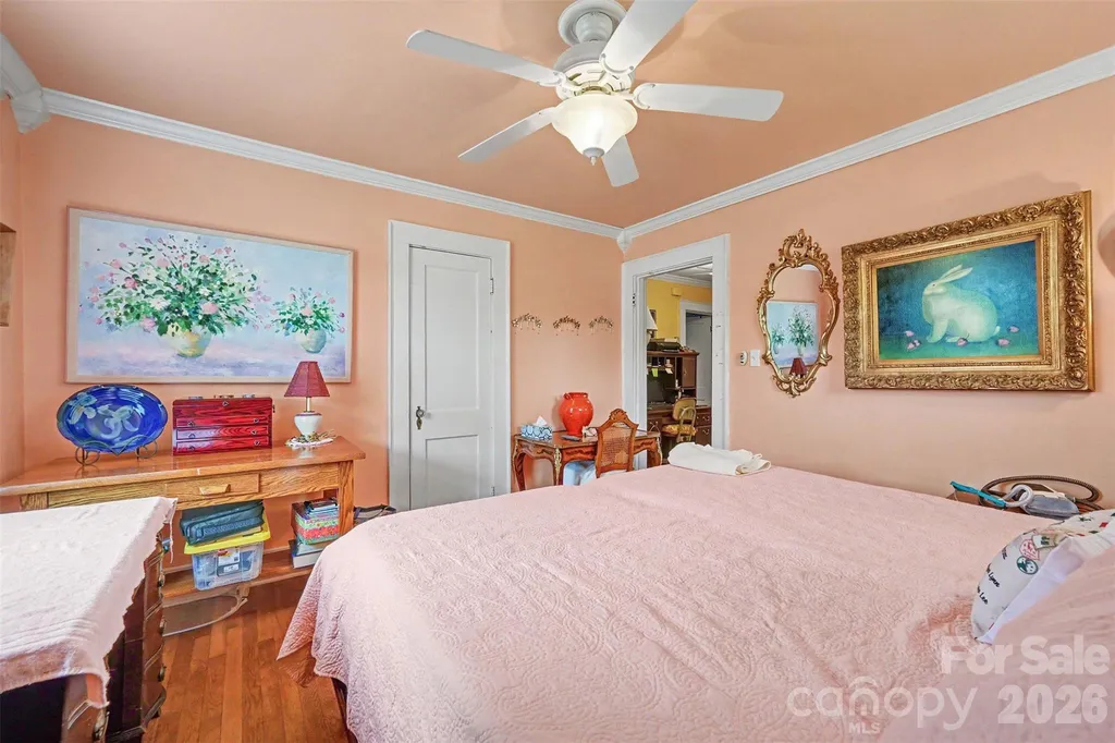 806 S Main Avenue Newton NC 28658