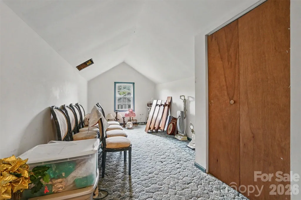 806 S Main Avenue Newton NC 28658