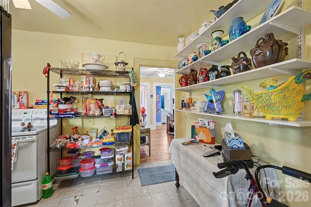 806 S Main Avenue Newton NC 28658