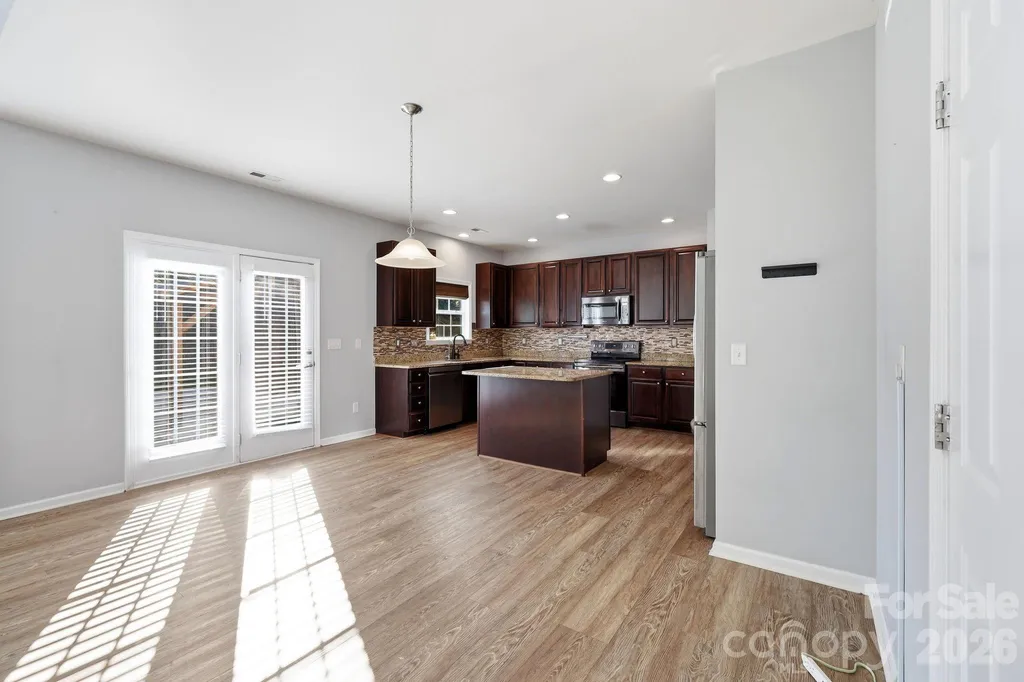 197 Roanoke Road Fletcher NC 28732