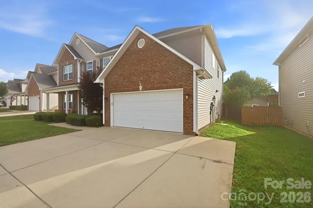 197 Roanoke Road Fletcher NC 28732