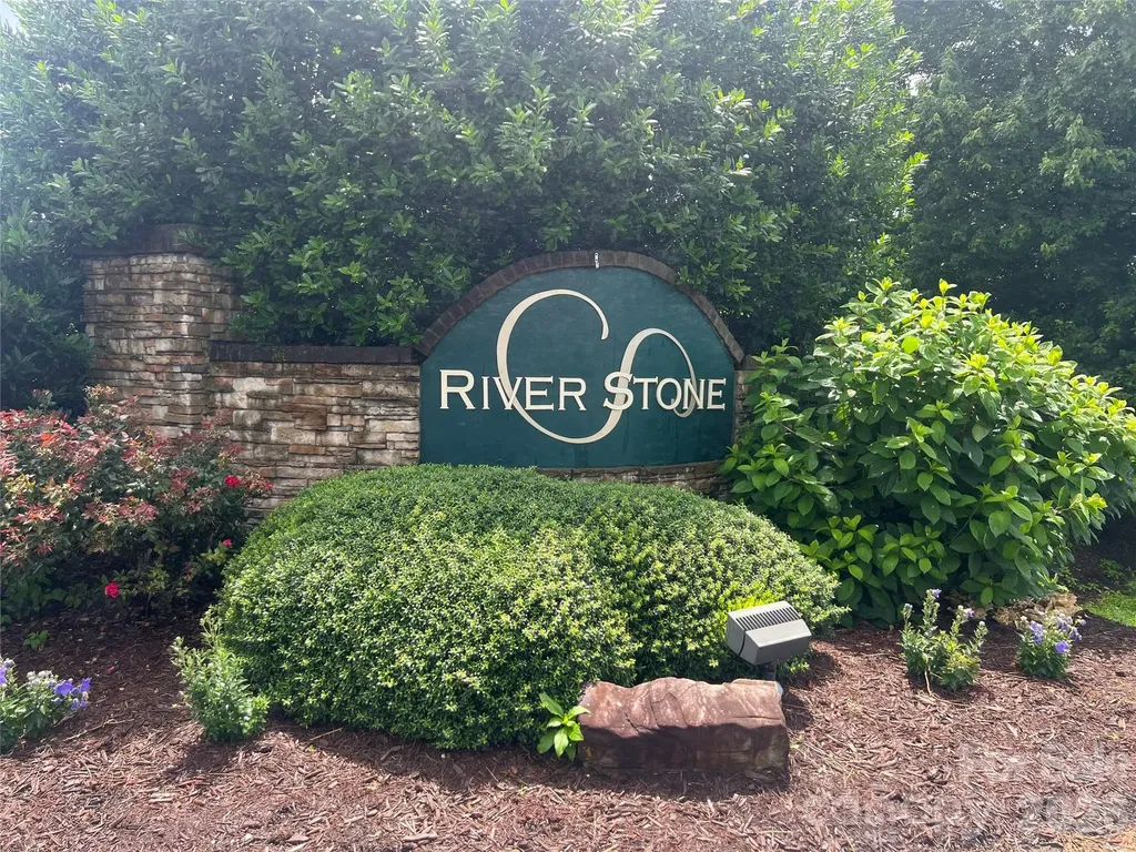 197 Roanoke Road Fletcher NC 28732