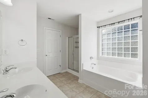 197 Roanoke Road Fletcher NC 28732
