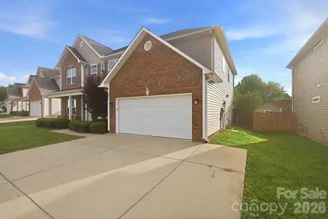 197 Roanoke Road Fletcher NC 28732