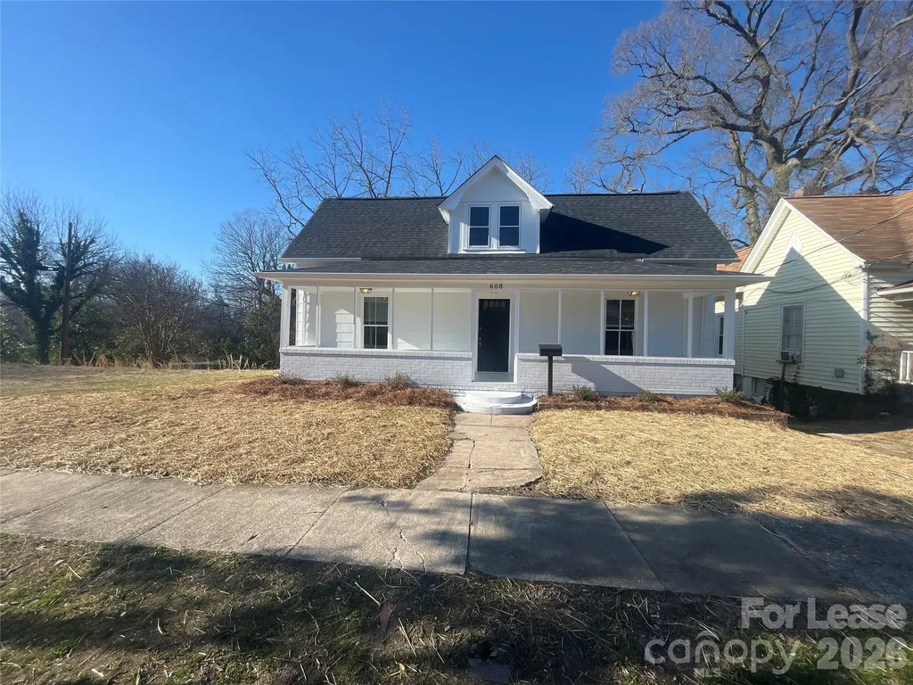 608 S Yadkin Avenue Spencer NC 28159