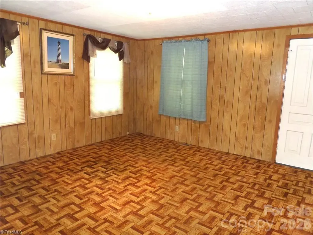 1220 Lake Drive 9 Lexington NC 27292