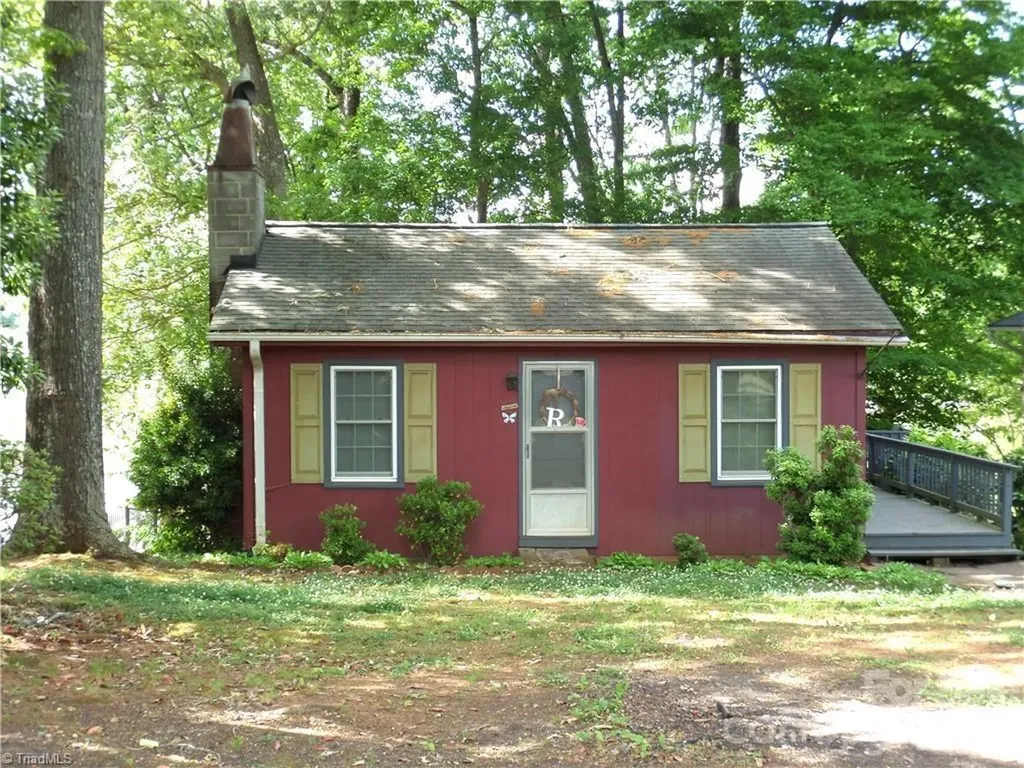 1220 Lake Drive 9 Lexington NC 27292