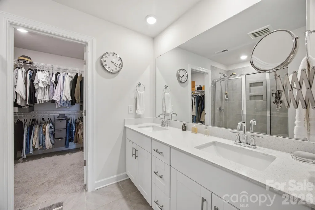 1218 Colgher Street Charlotte NC 28227