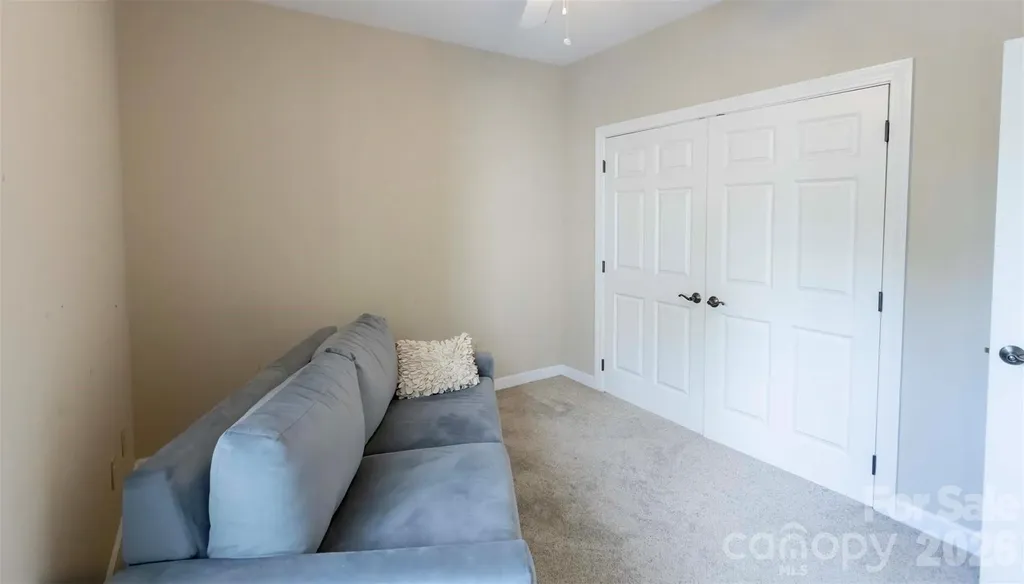 40 Hyannis Drive Asheville NC 28804