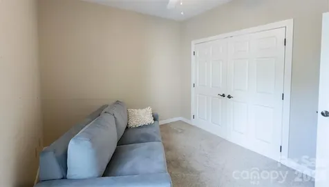 40 Hyannis Drive Asheville NC 28804