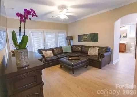 40 Hyannis Drive Asheville NC 28804