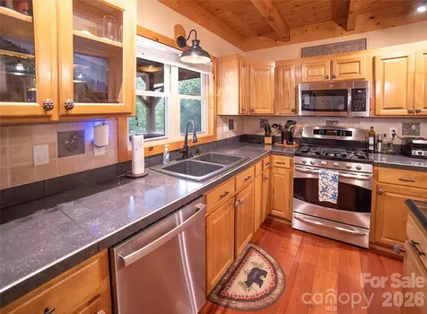 420 Nathan Mcdaniel Drive Nebo NC 28761