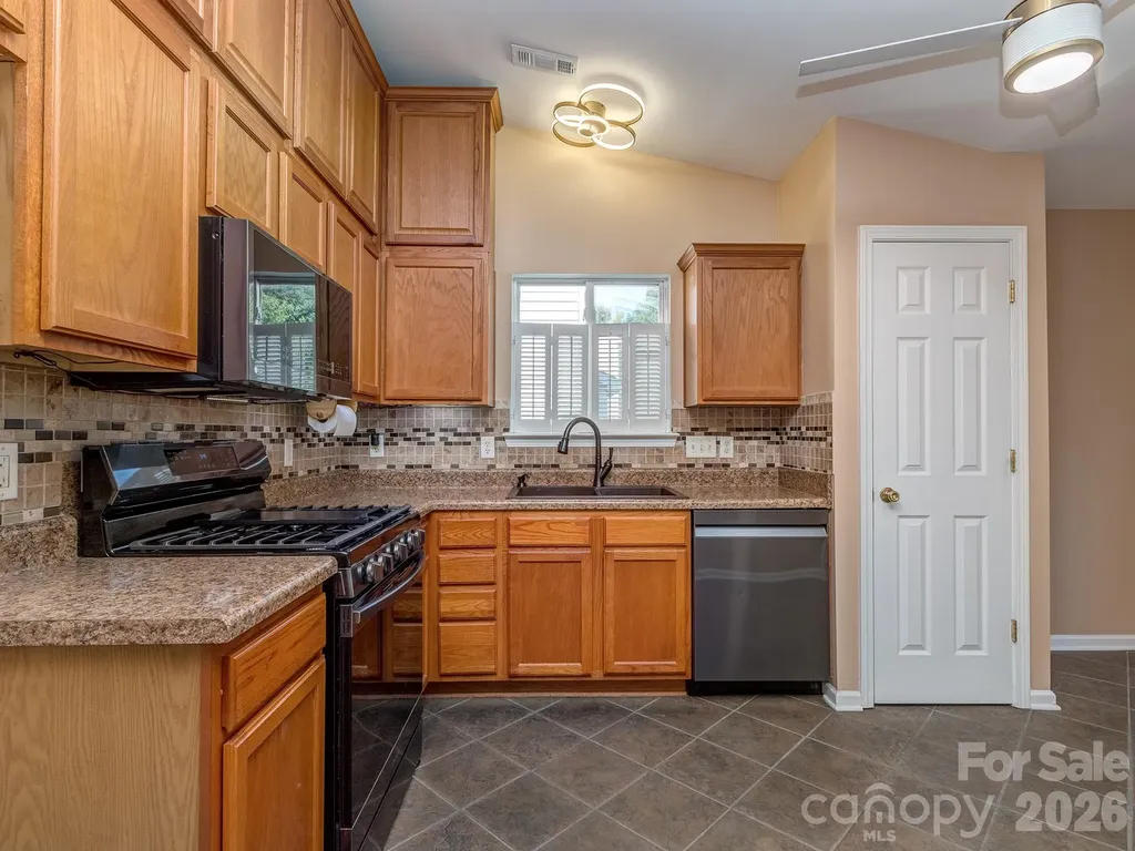 13050 Planters Row Drive Charlotte NC 28278