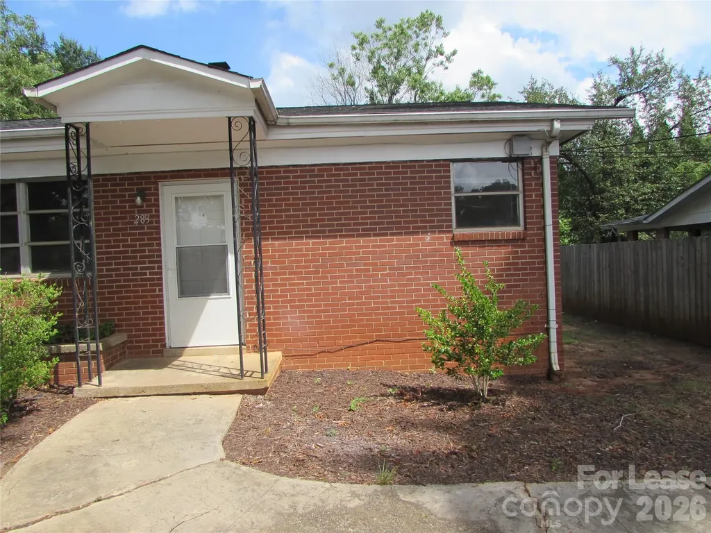 283 15th Street SE Hickory NC 28602