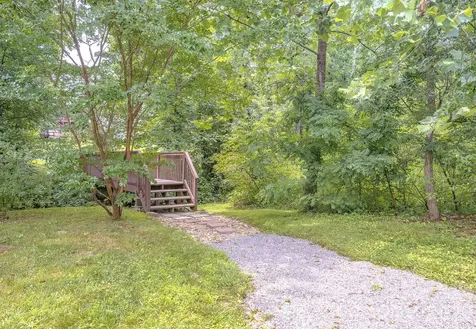 39 N Creekside Court Hendersonville NC 28791