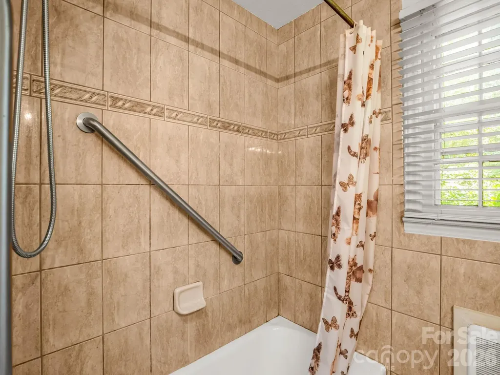 926 Toxaway Court Hendersonville NC 28791