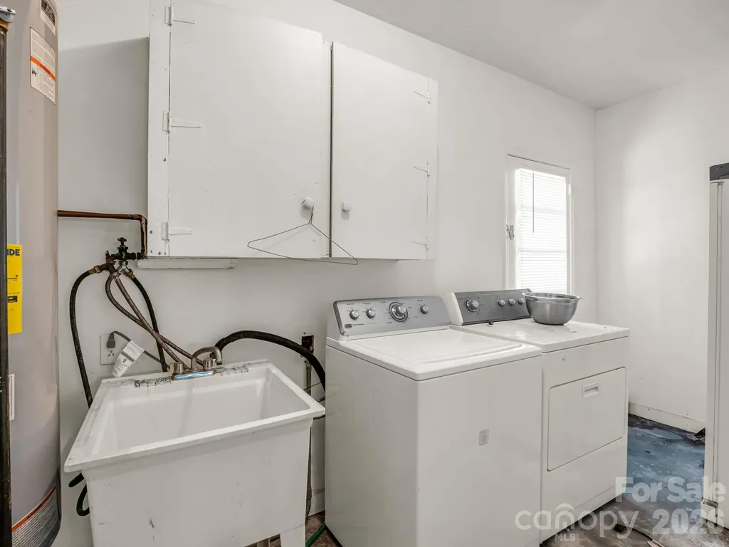 926 Toxaway Court Hendersonville NC 28791