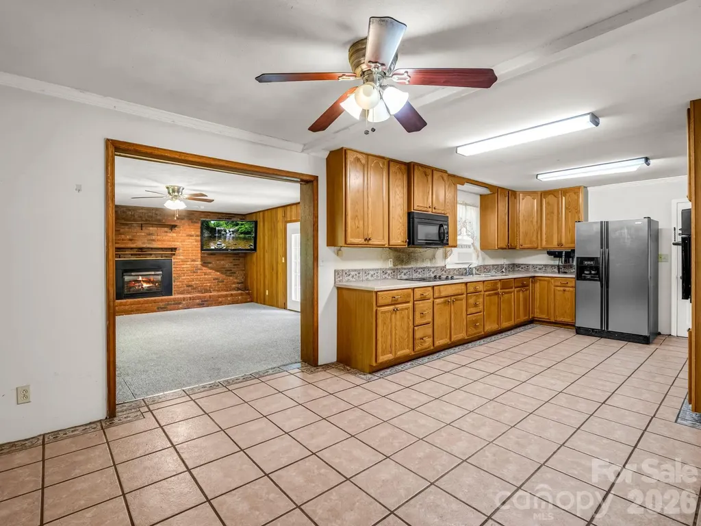 926 Toxaway Court Hendersonville NC 28791