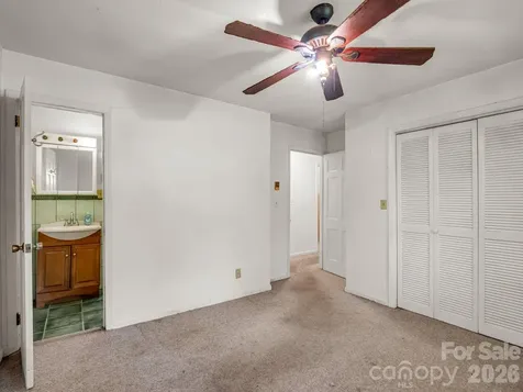 926 Toxaway Court Hendersonville NC 28791