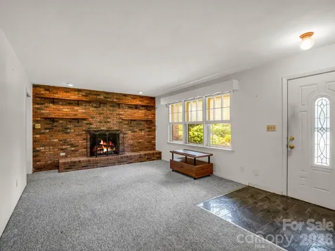 926 Toxaway Court Hendersonville NC 28791