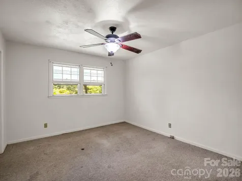 926 Toxaway Court Hendersonville NC 28791