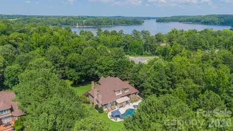 215 Blue River Road Lake Wylie SC 29710