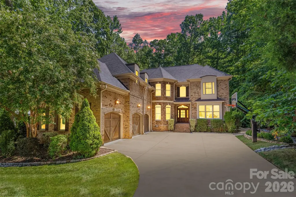 3030 Ashford Glen Drive Matthews NC 28104
