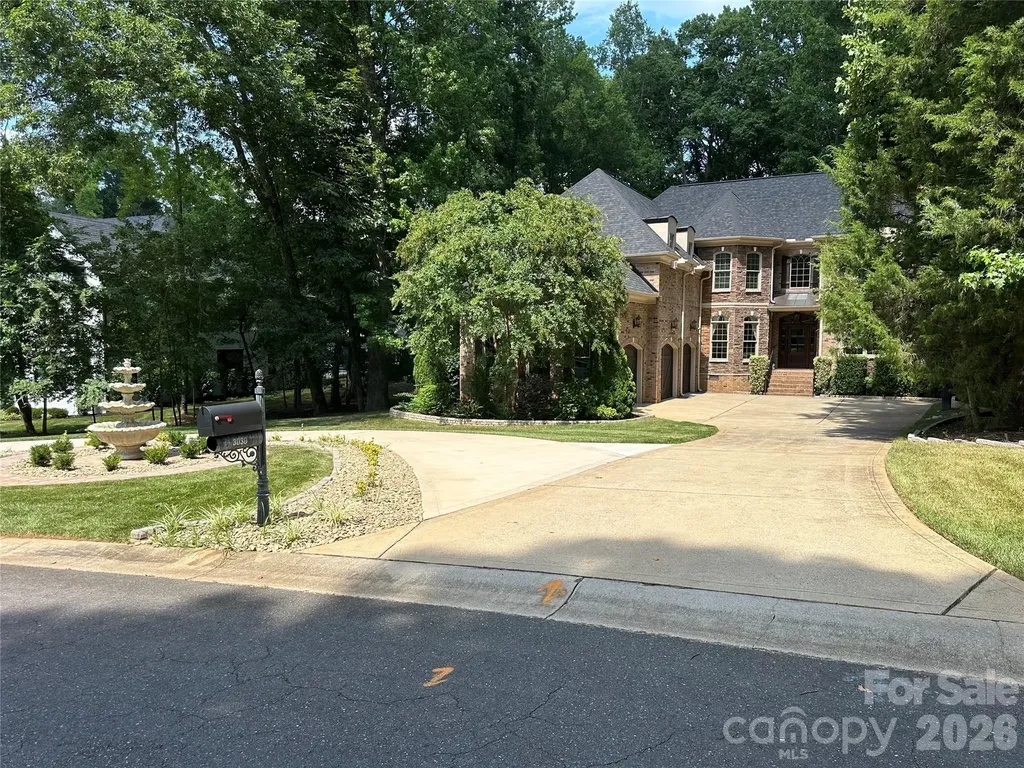 3030 Ashford Glen Drive Matthews NC 28104