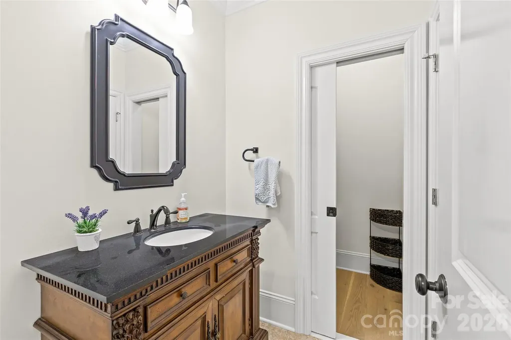 3030 Ashford Glen Drive Matthews NC 28104