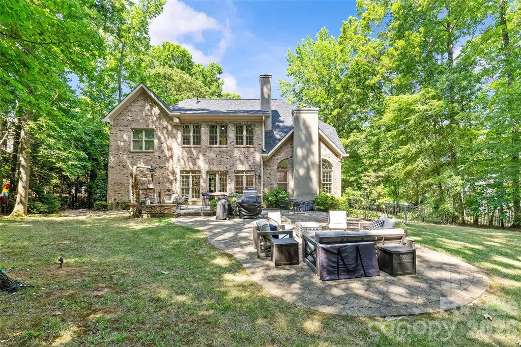 3030 Ashford Glen Drive Matthews NC 28104