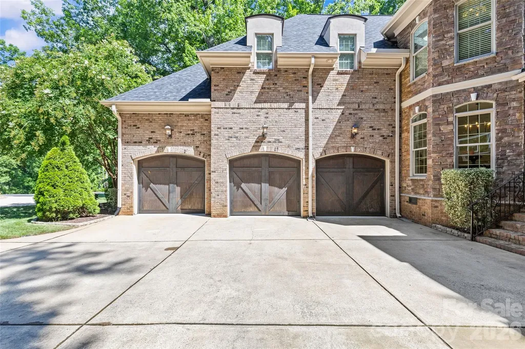 3030 Ashford Glen Drive Matthews NC 28104
