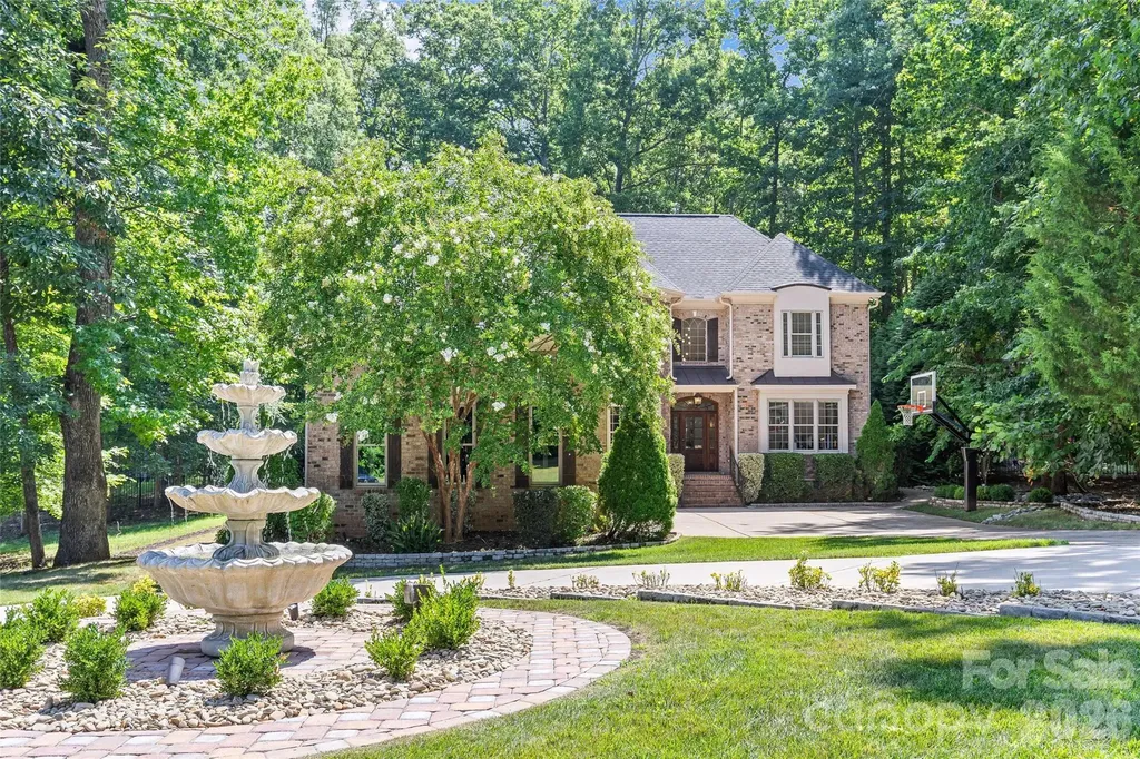 3030 Ashford Glen Drive Matthews NC 28104