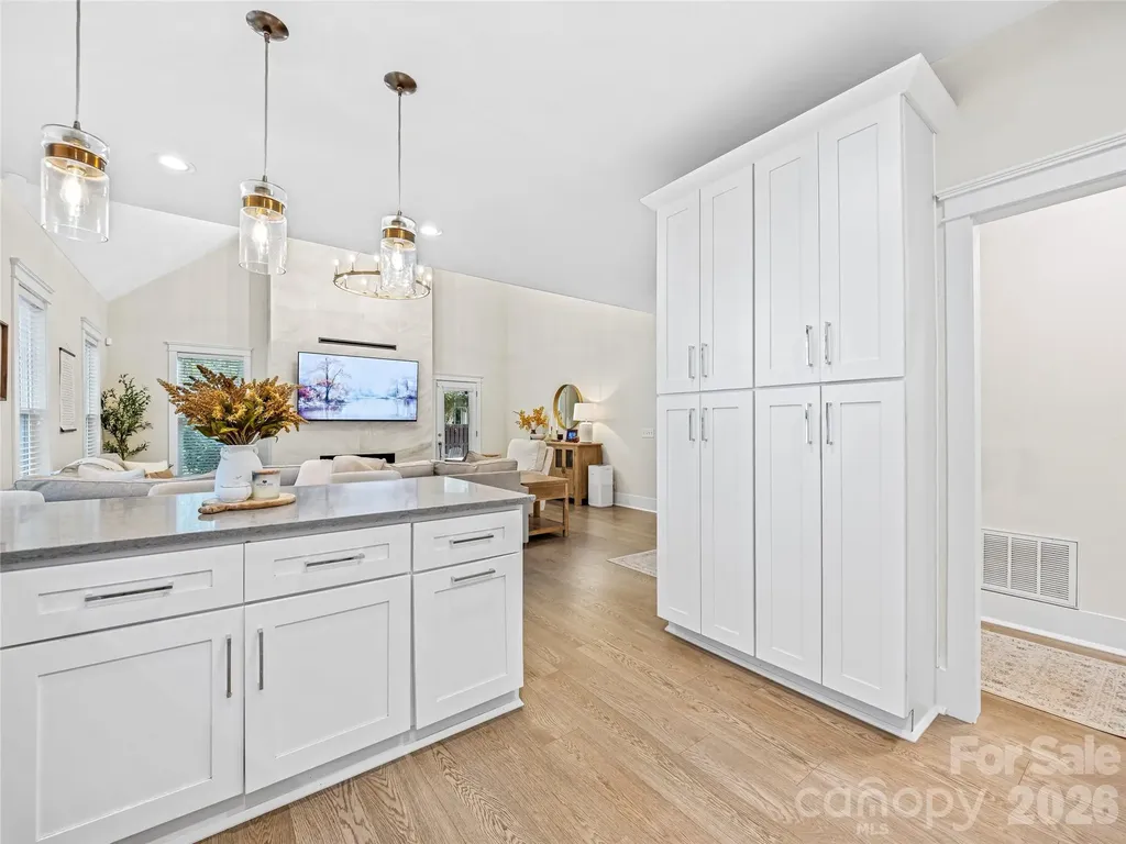 1513 Kentmere Lane Asheville NC 28803