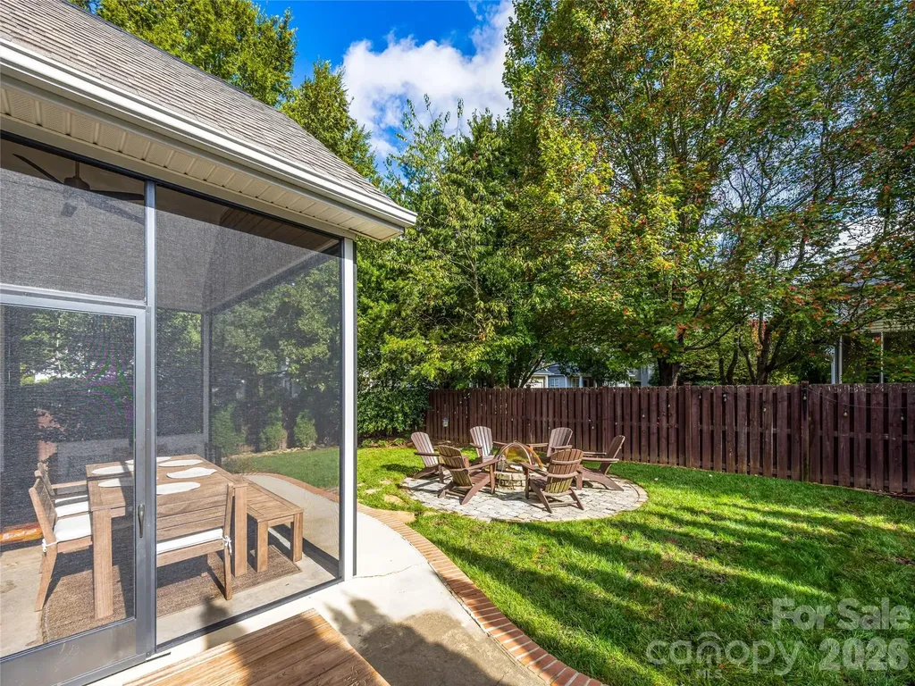 1513 Kentmere Lane Asheville NC 28803