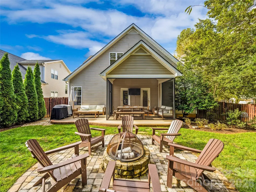 1513 Kentmere Lane Asheville NC 28803