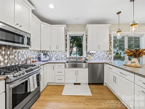 1513 Kentmere Lane Asheville NC 28803
